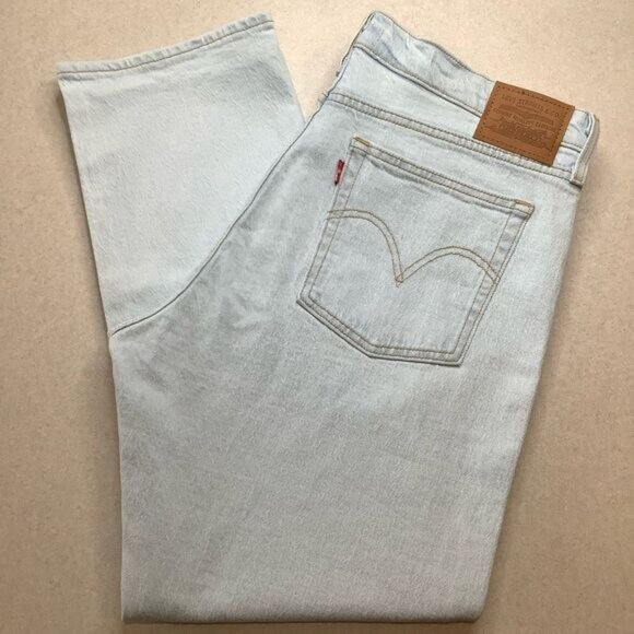 Levi’s Premium Wedgie Straight 32 Think Outside‎ Light Wash NWOT - Picture 2 of 9